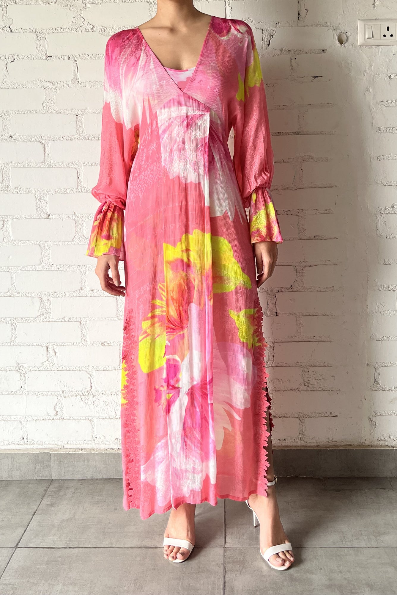 Hemant & Nandita | Mina V-Neck Long-Sleeve Floral Long Dress | Pink