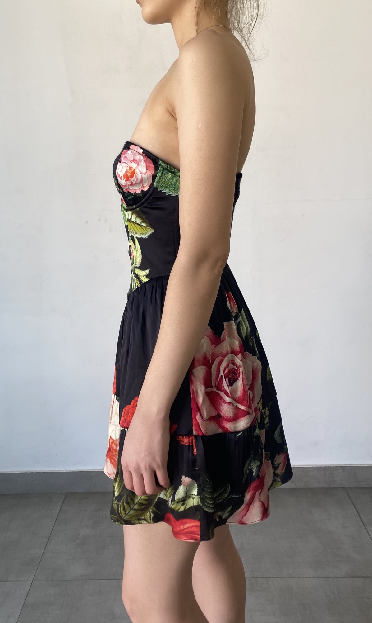 Hemant & Nandita | Naaz Sleeveless Short Dress | Black/Peach