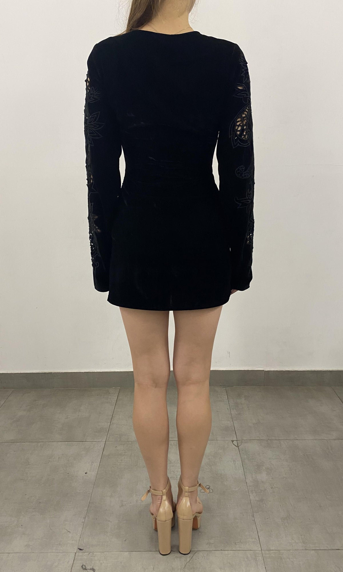 Hemant And Nandita | Sehr Polyester Crushed Velvet Short Dress | FA23 | Black