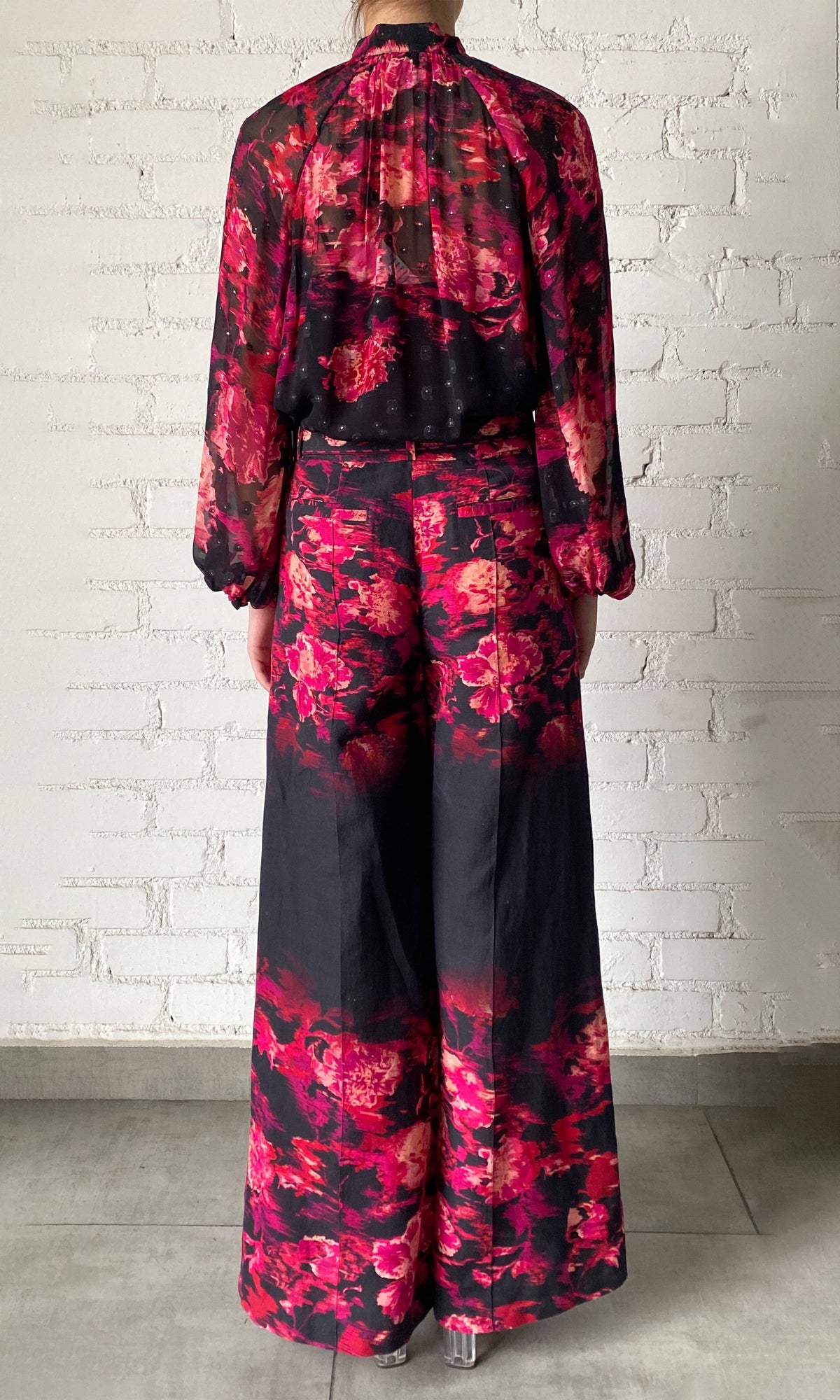 Hemant And Nandita | Zina Viscose Georgette Lurex Dobby Blouse With Slip | Black Magenta