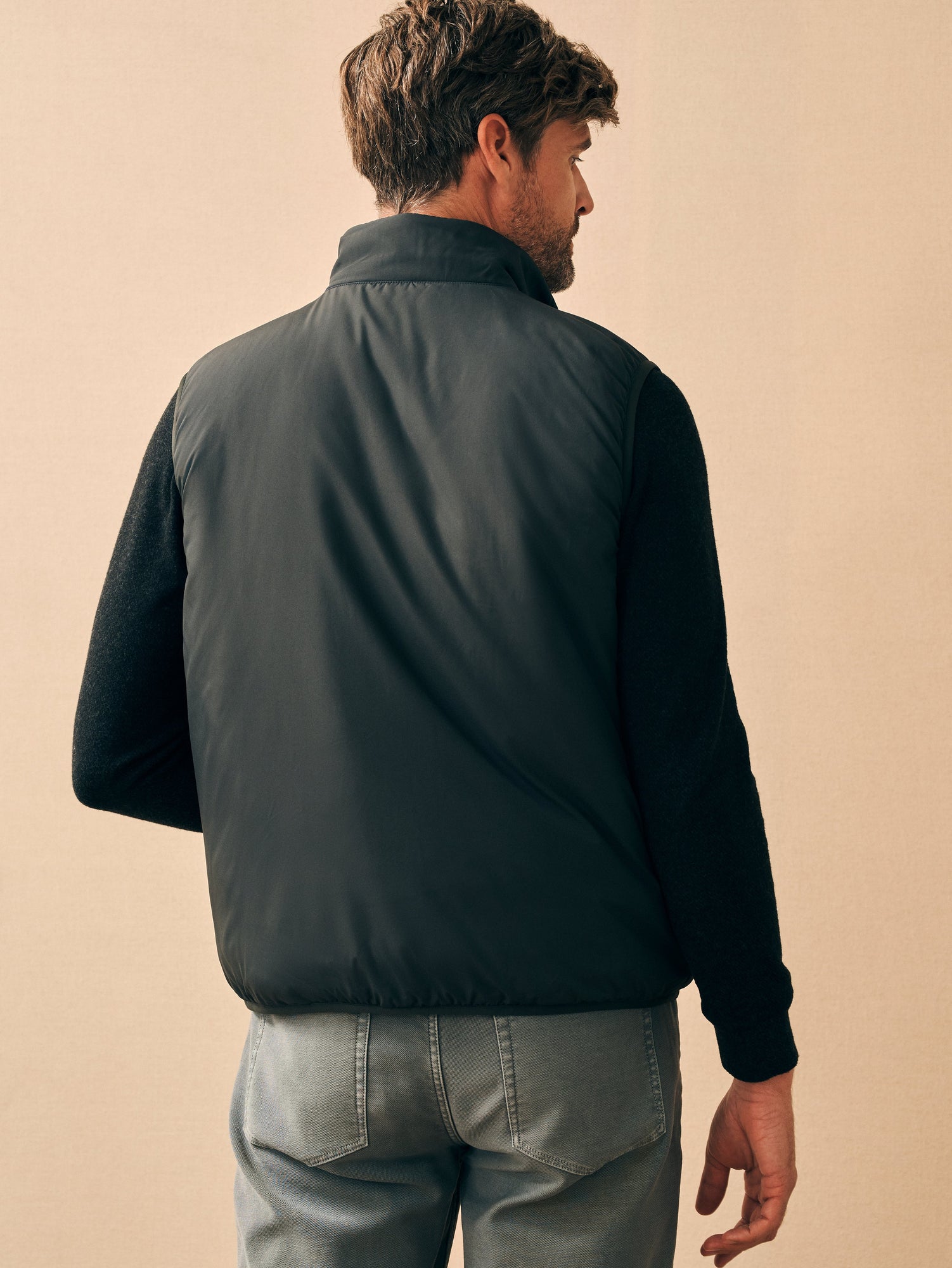 Mens | Atmosphere Vest | Mountain Black
