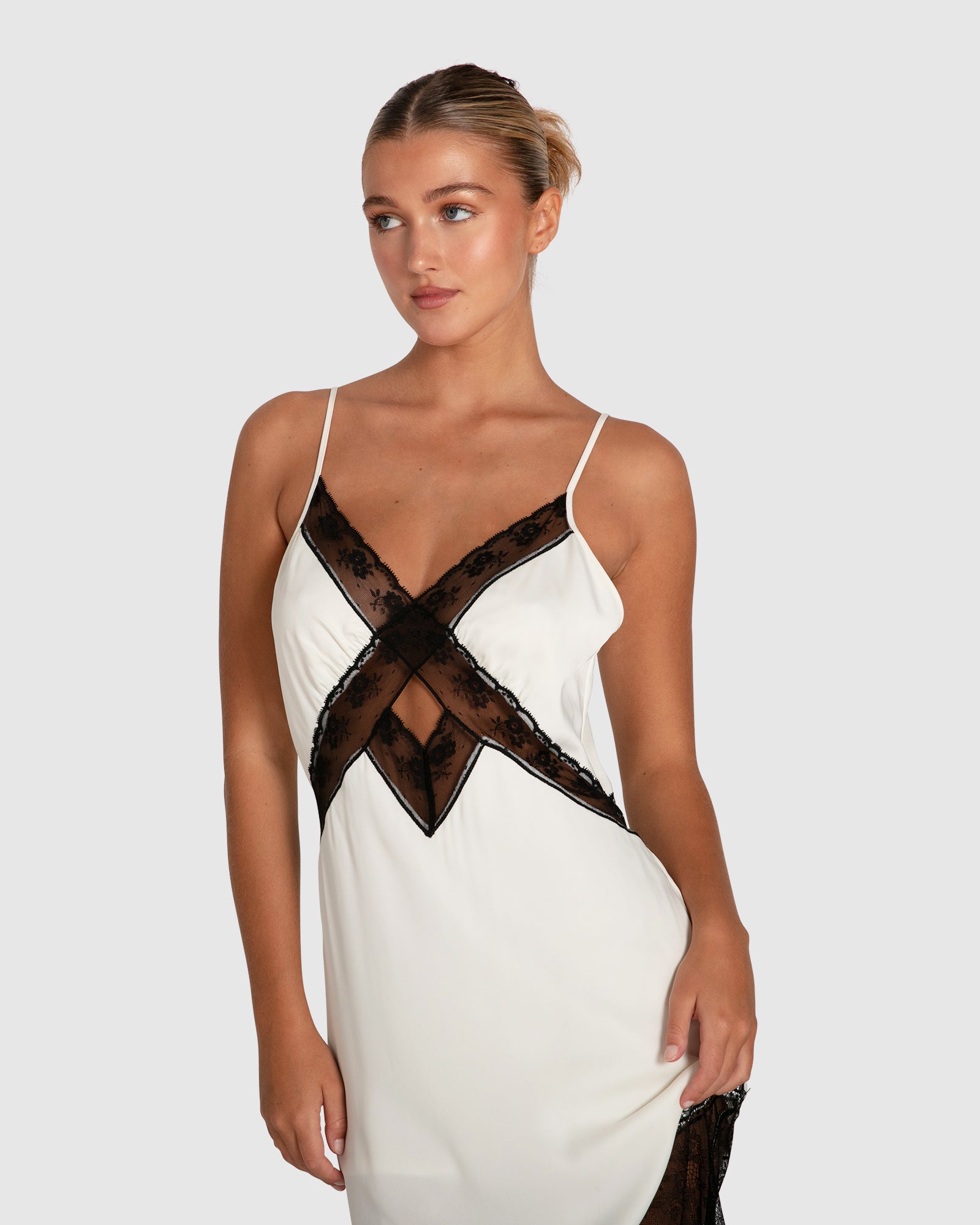Women | Heavenly Bodies Lace Slip Dress | White/Black