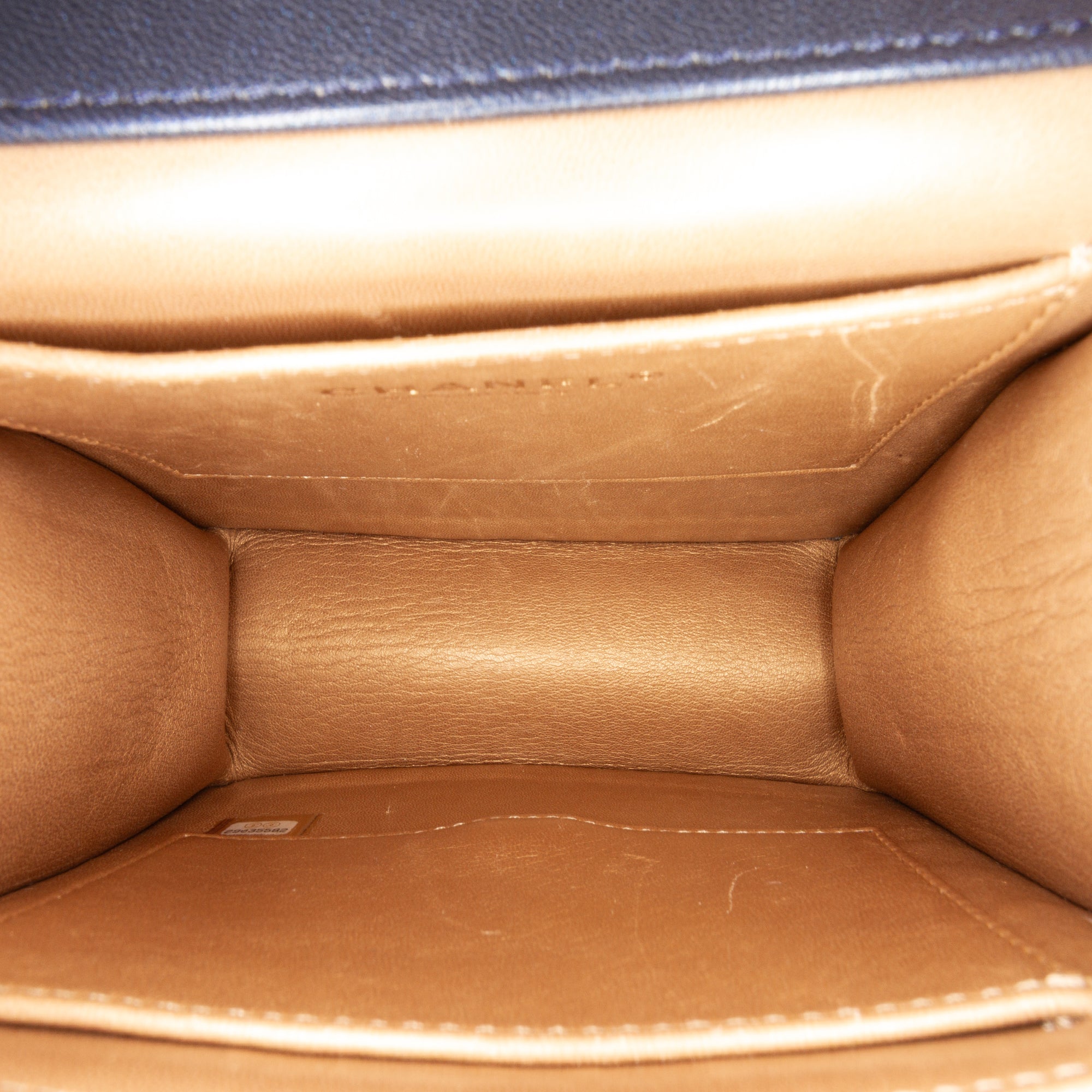 Chanel | Pre-Owned Small Lambskin Chic Pearls Flap | Blue/Navy