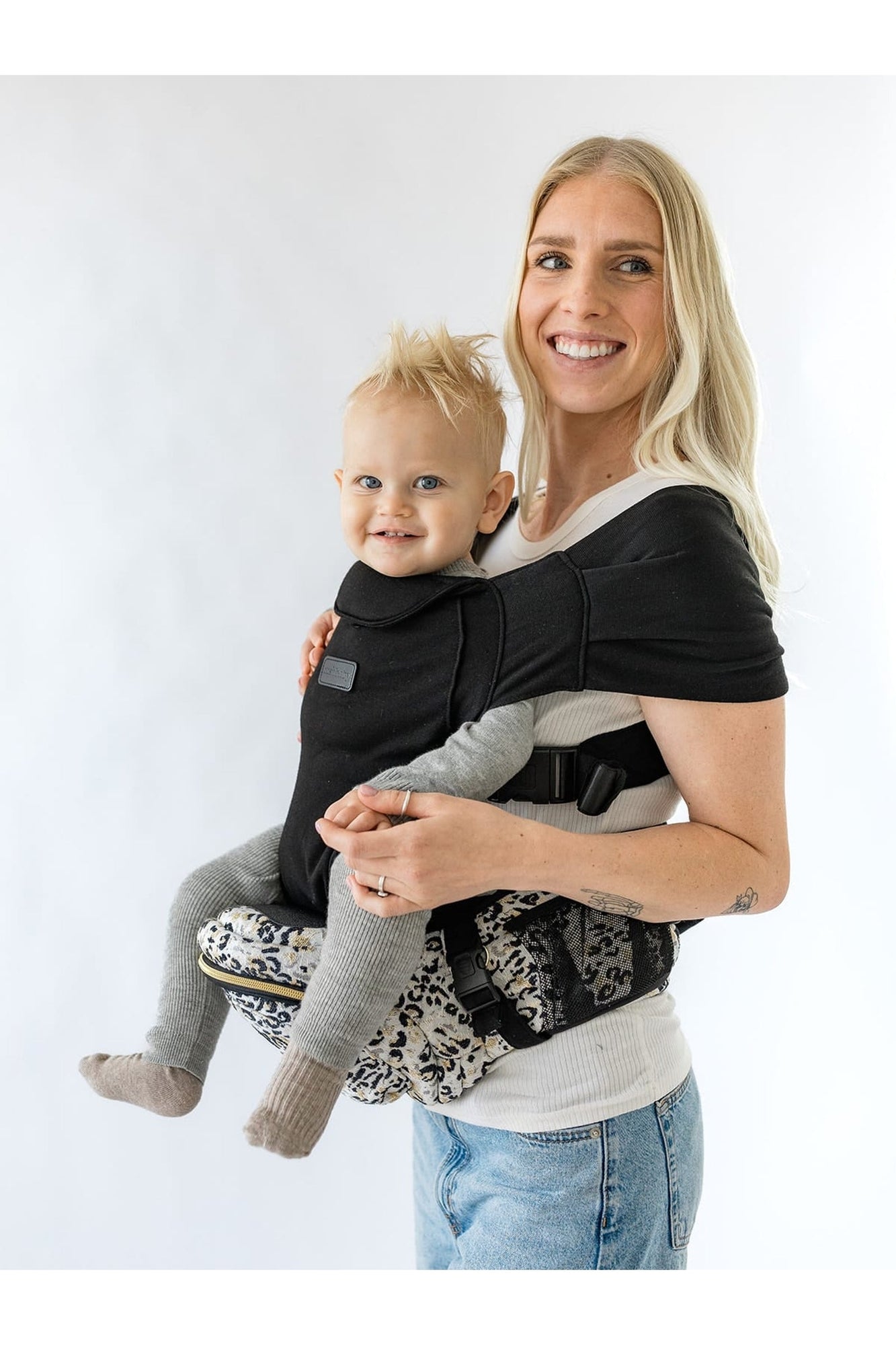 Hands-Free Carrier Set | Snow Leopard Carrier + Black Snug