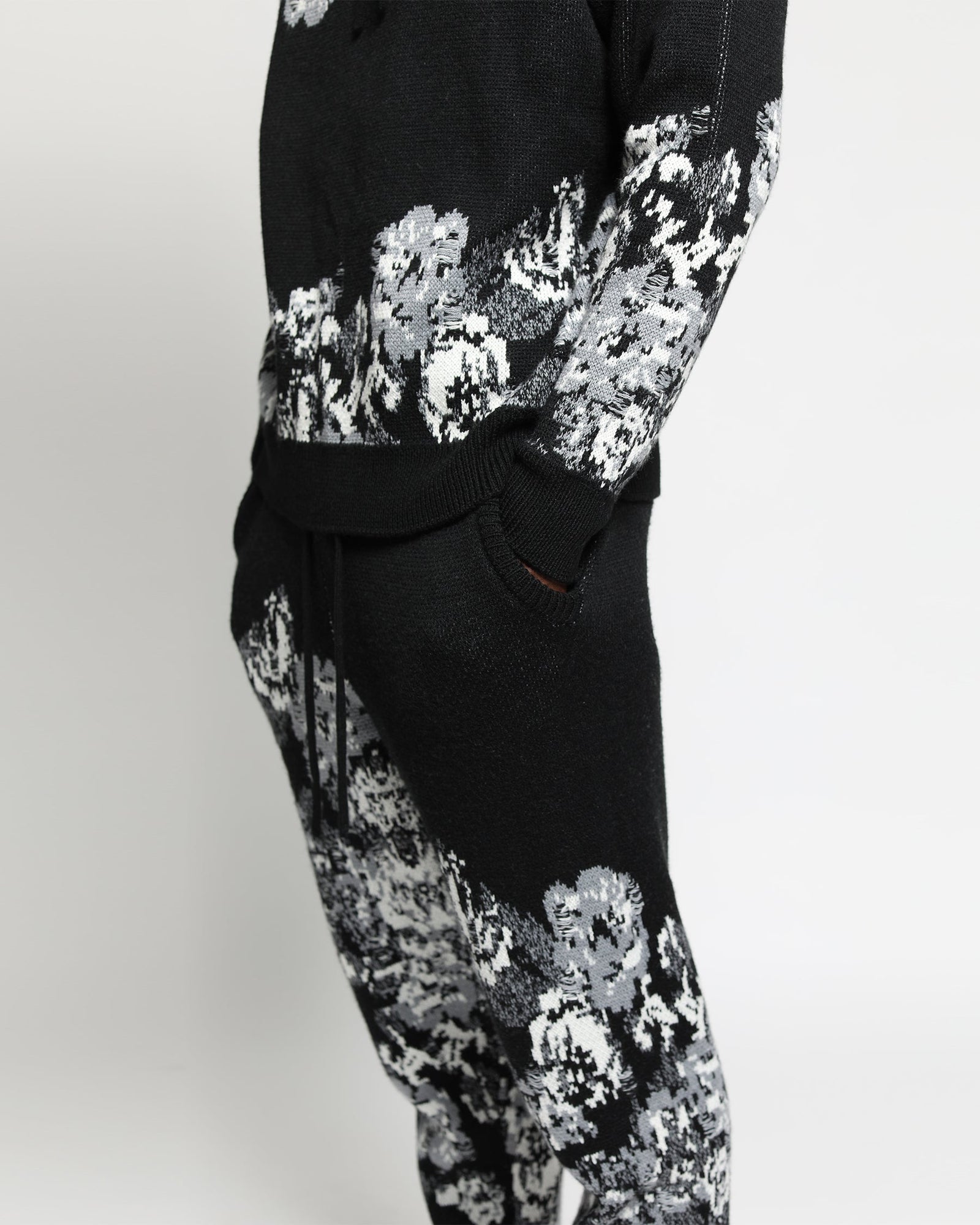 Hanging Floral Distressed Sweater Pant-Mens-Twenty