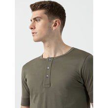 Henley T-shirt | Men | Khaki