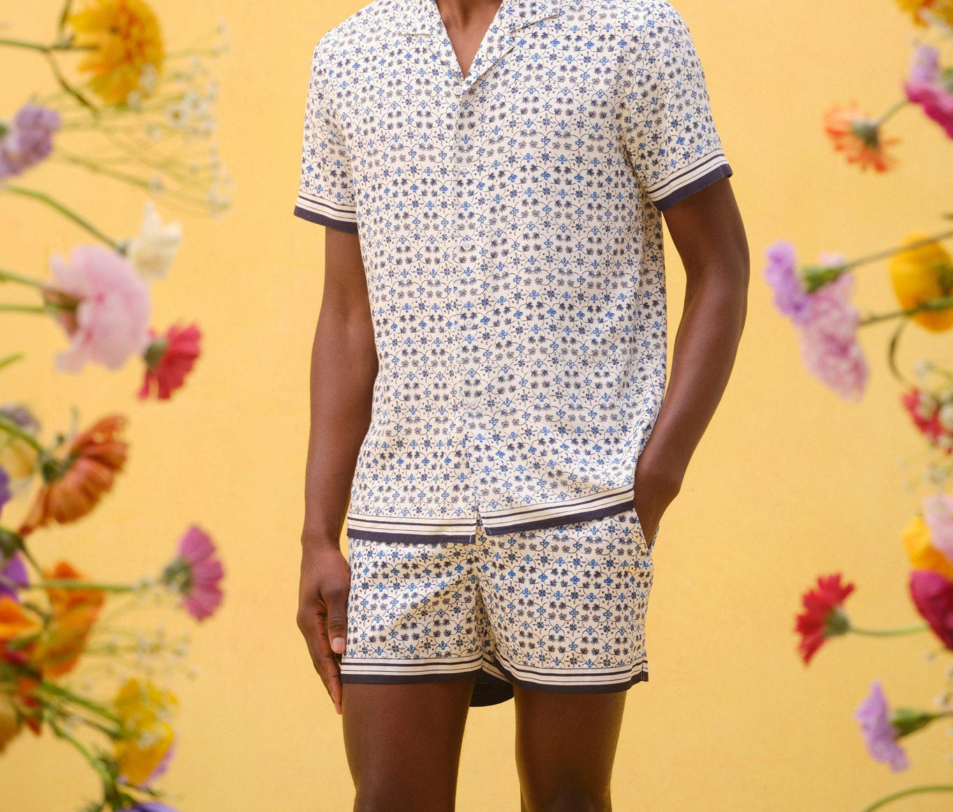 Hibbert Fiore Print Classic Fit Capri Collar Shirt | Cashew