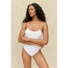 Hinge One Piece | White Matte