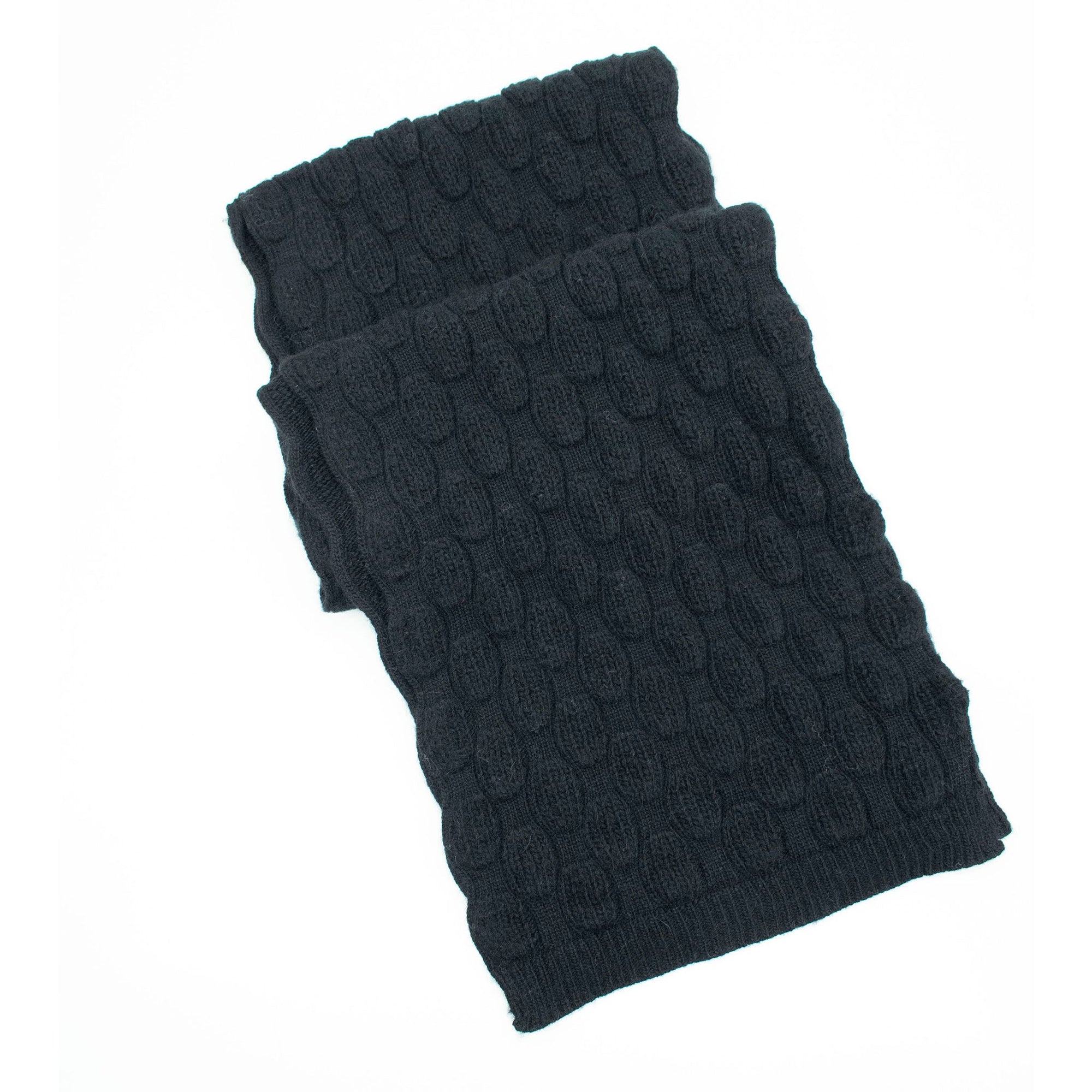 Scarf In Bubbles Stitch | Black