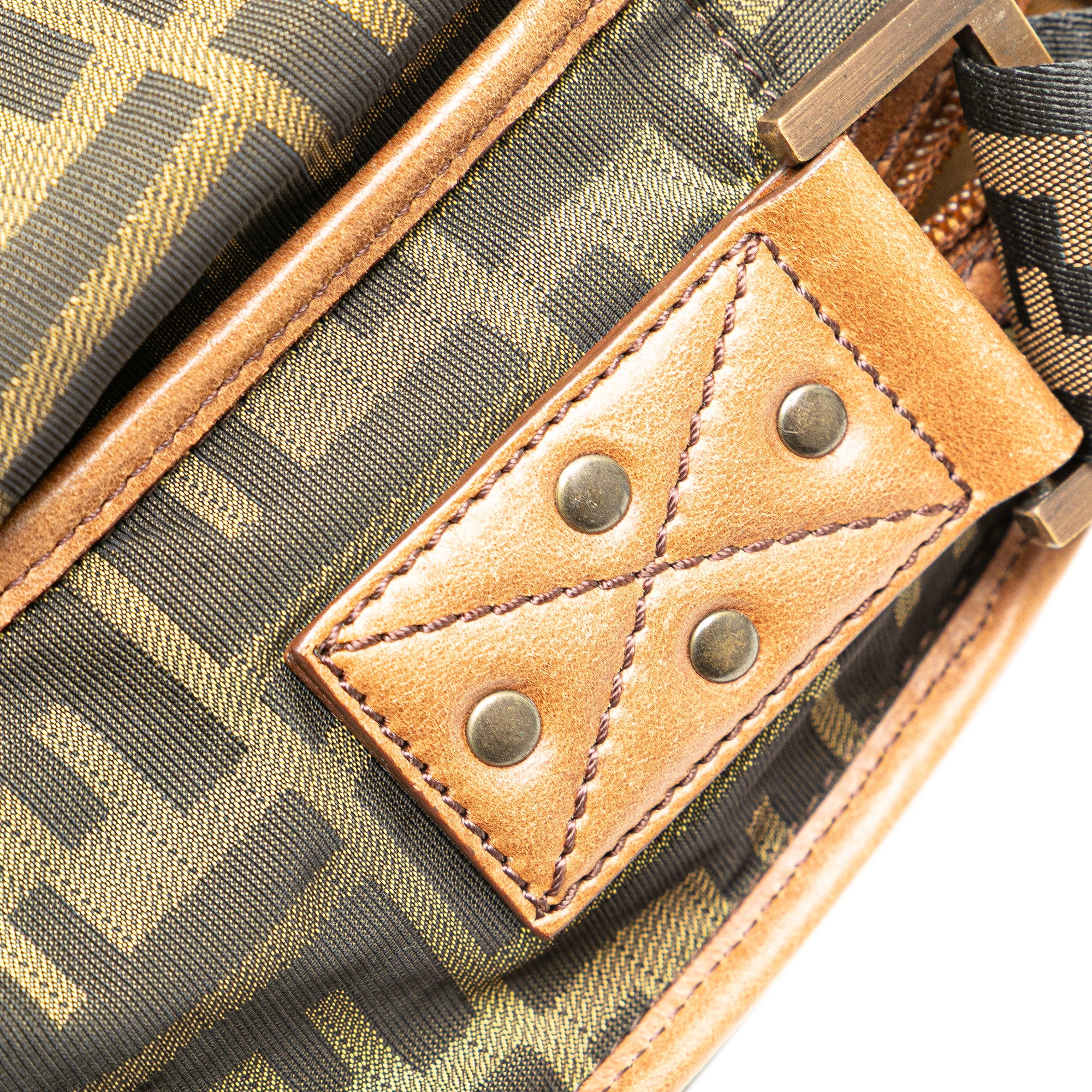 Luxclusif | Fendi | Pre-Owned Zucca Canvas Crossbody | Brown Luxclusif | Fendi | Pre-Owned Zucca Canvas Crossbody | Brown