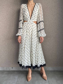 Rococo Sand | Pois Long Dress | White/Black/Gold