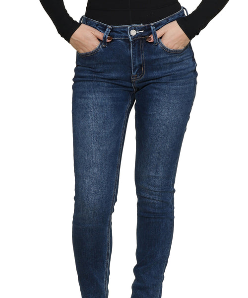 Vervet | Medium Brew Mid Rise Coated Skinny | Black