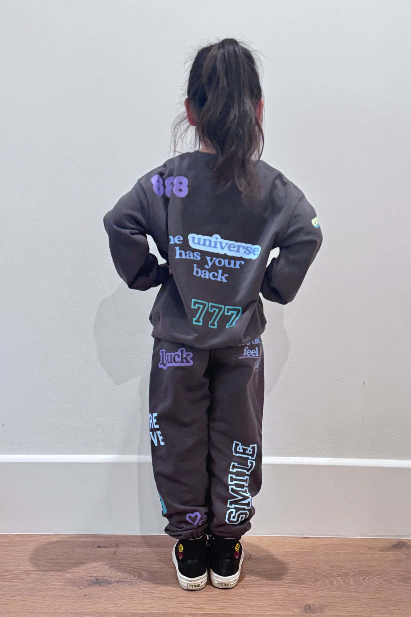 Affirmations Mini Sweatpants | Charcoal