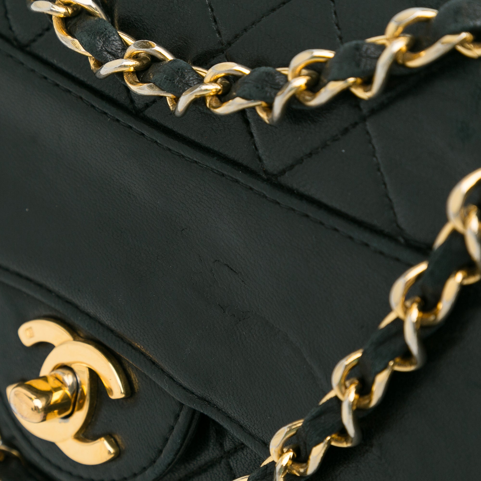 Chanel Pre-Owned Quilted Lambskin Shoulder Bag | Women | Black