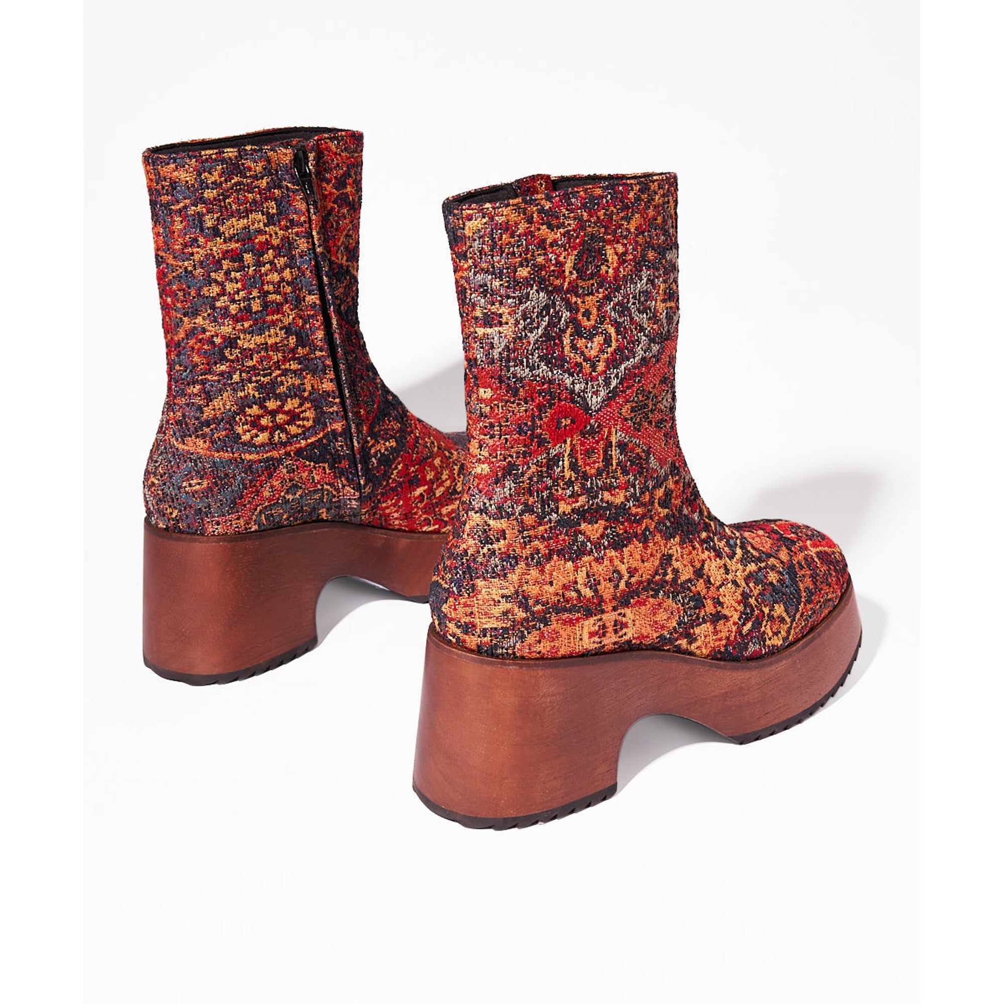 Isla Chunky Platform Boot | Tapestry