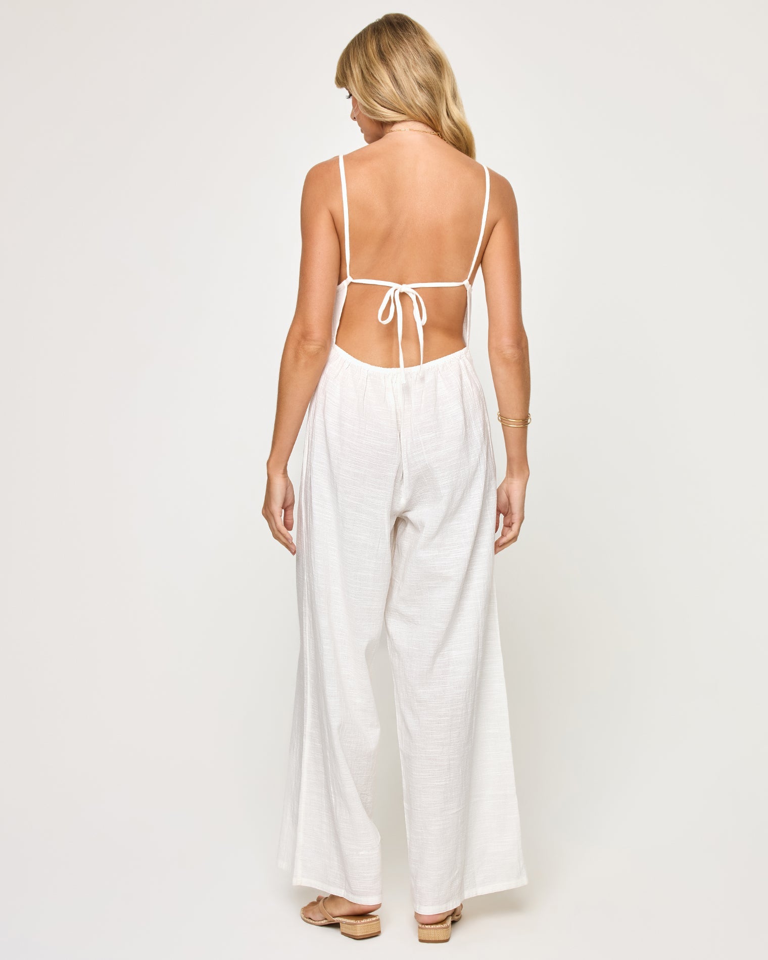 White | Model: Lura (size: S) 