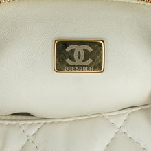 Chanel | Pre-Owned Metiers d'Art CC Quilted Lambskin Box with Top Handle Bag | White
