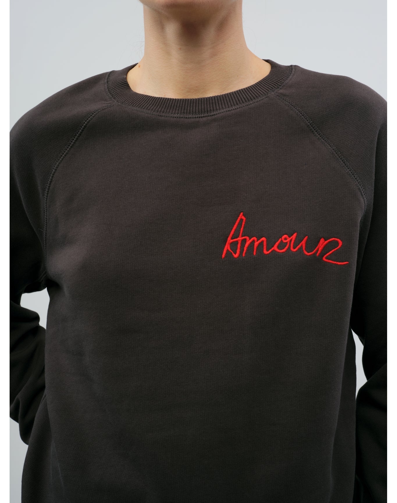 Women | Upper Mo Amour Emb | Carbone