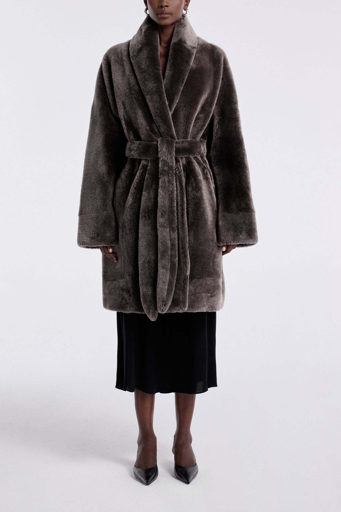 Model is wearing Nour Hammour Juno Luxurious Robe Coat Fumée - Front