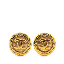 Chanel | Pre-Owned Gold Plated CC Clip On Earrings - I | Gold