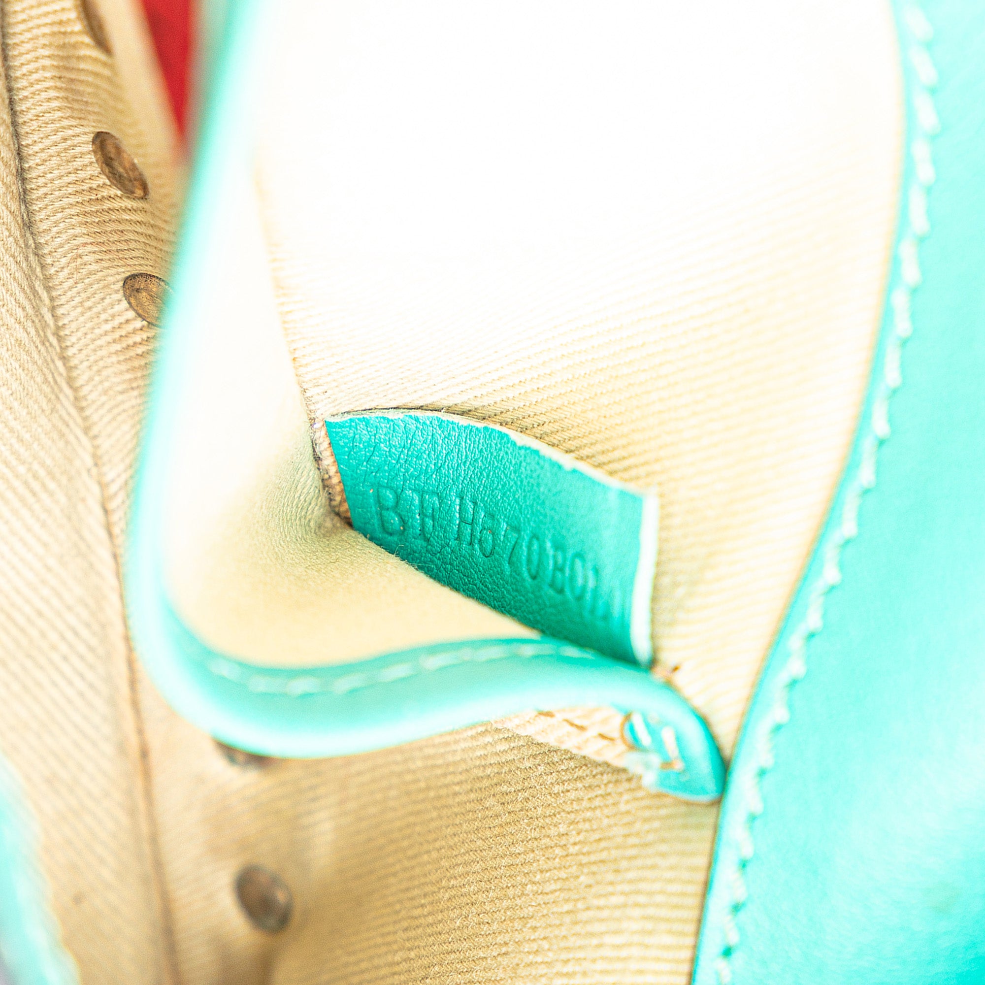 Valentino | Pre-Owned Nappa Rockstud Bangle Clutch | Blue/Turquoise