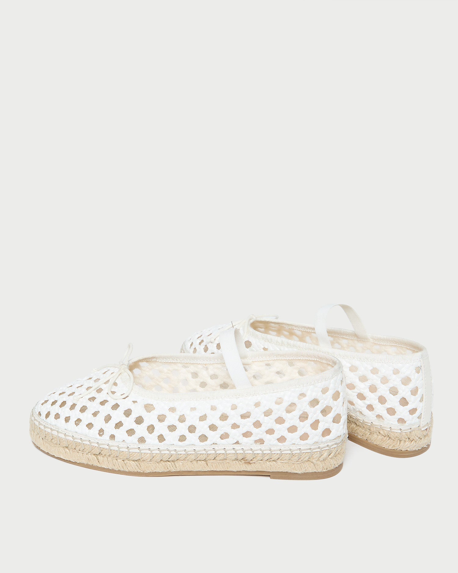 Color: White