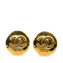 Chanel Pre-Owned Gold Plated CC Clip on Earrings | Women | Gold (V2)