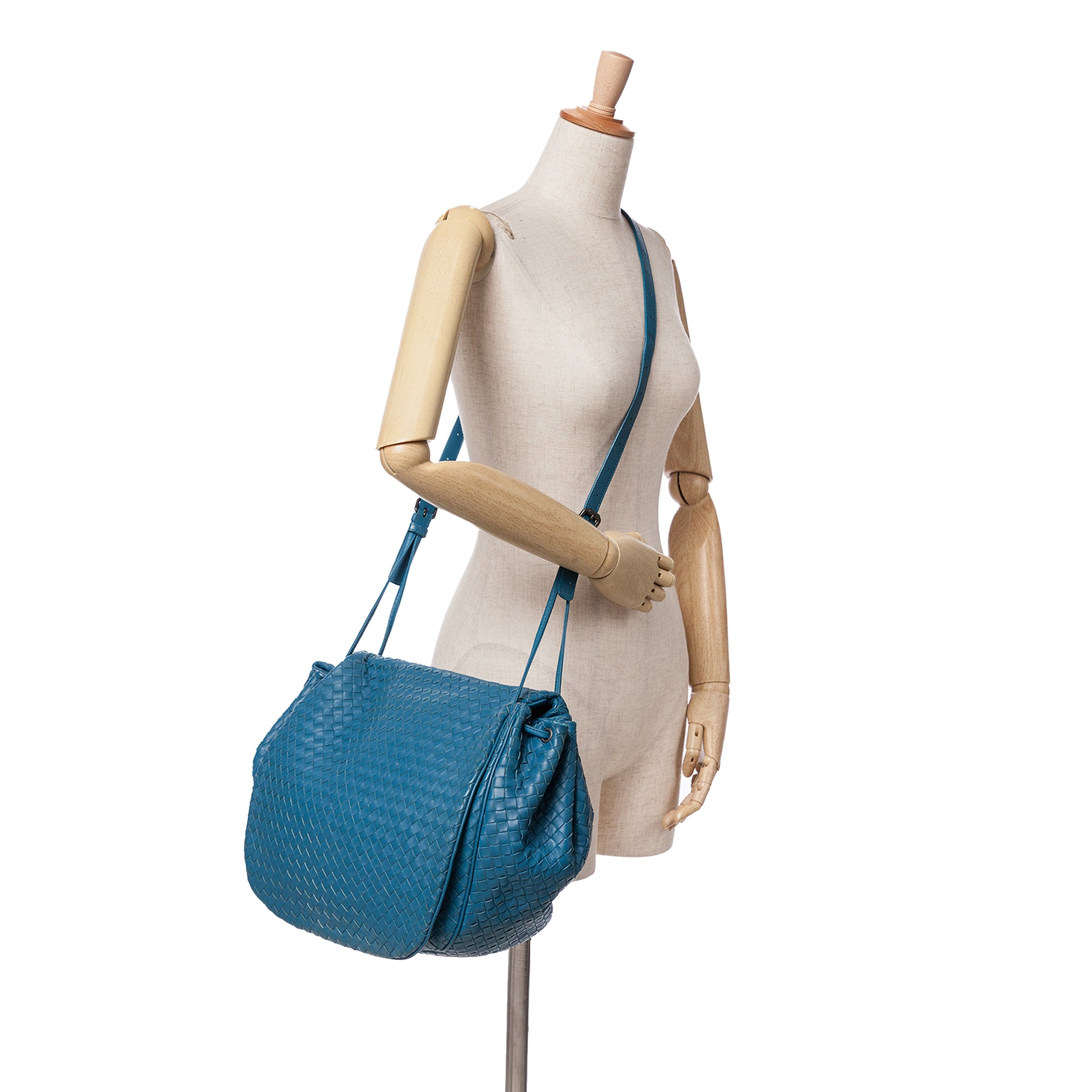 Bottega Veneta | Pre-Owned Nappa Intrecciato Flap Crossbody | Blue