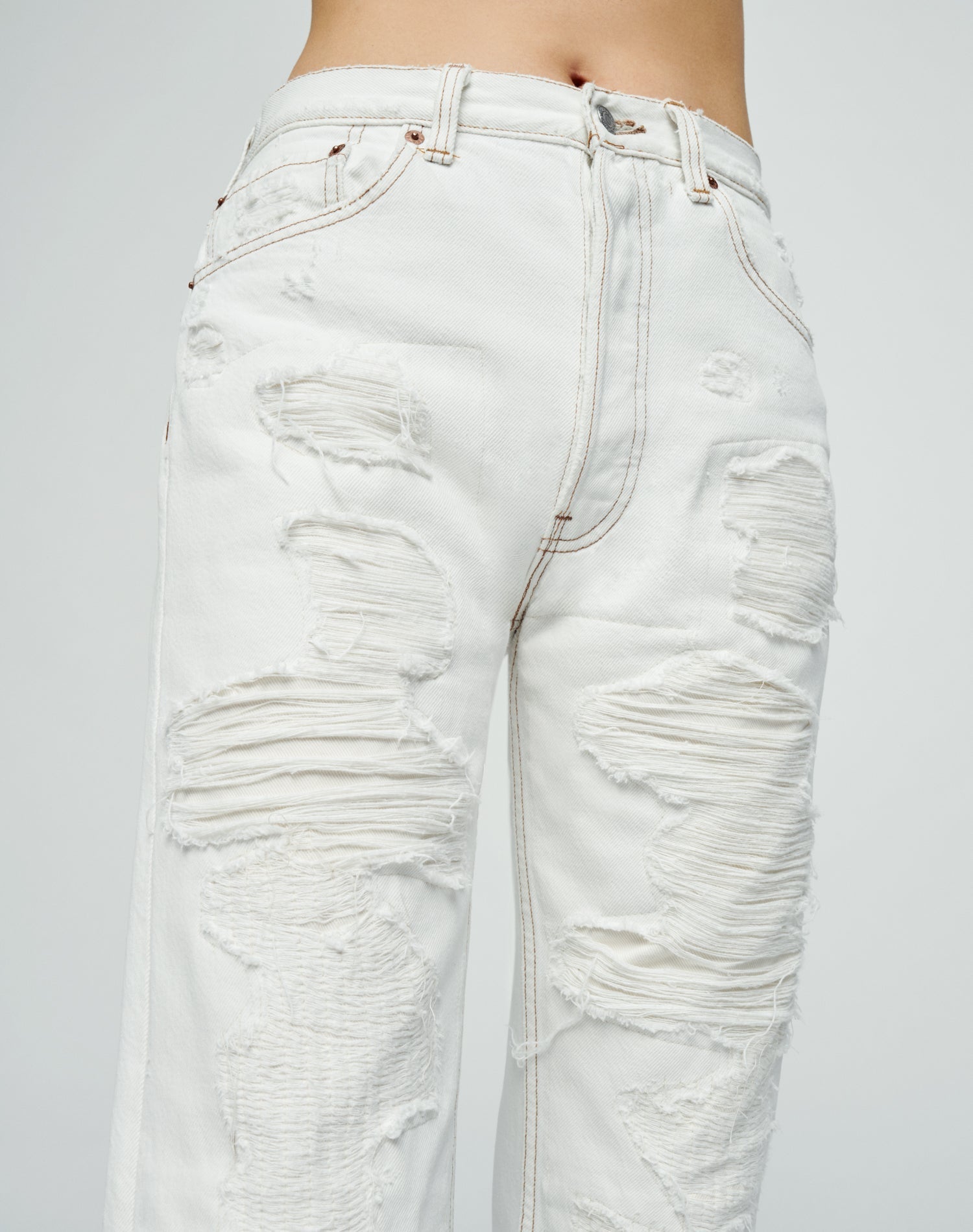 Womens | Upcycled Vintage | Levi's 90s RE/DONE Repair Jean | One-of-a-kind | White