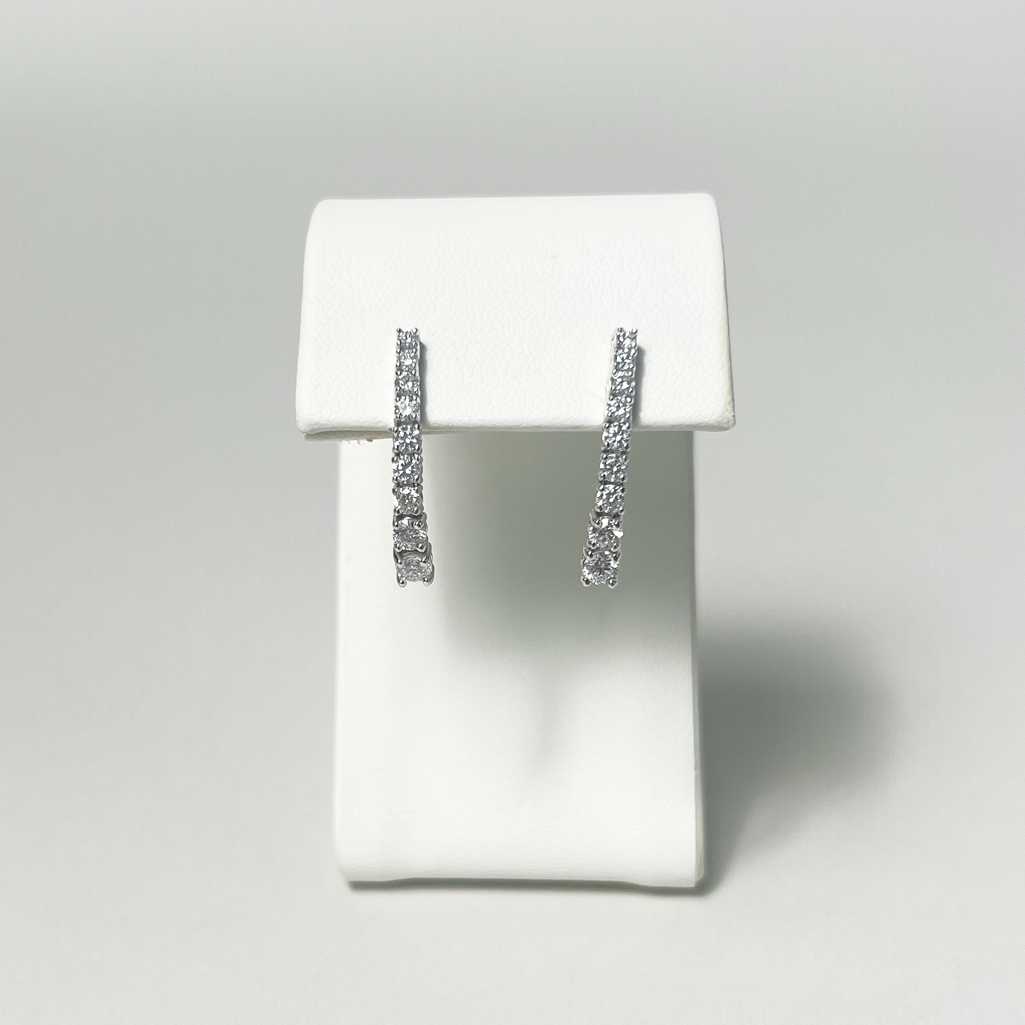 Gradient Tennis Earrings | 14K Yellow Gold | 1.52 CTW (Approx) Round  White Lab Diamond