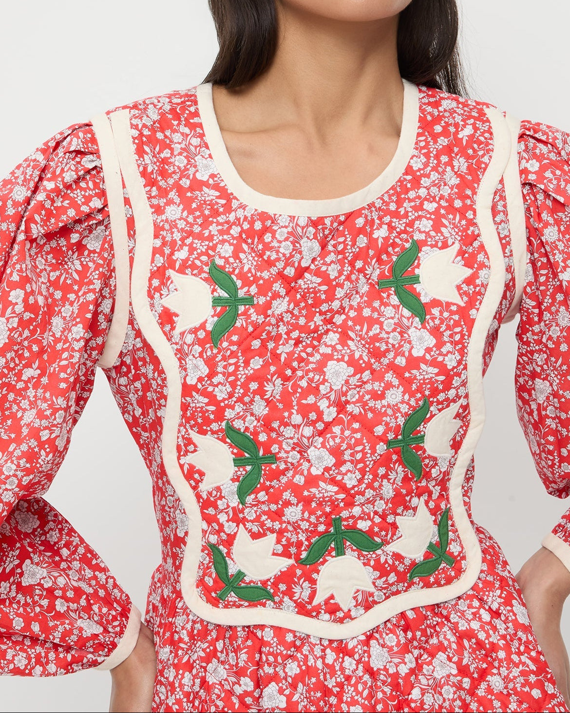 Color: Red Rosette Floral