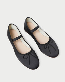 Color: Black