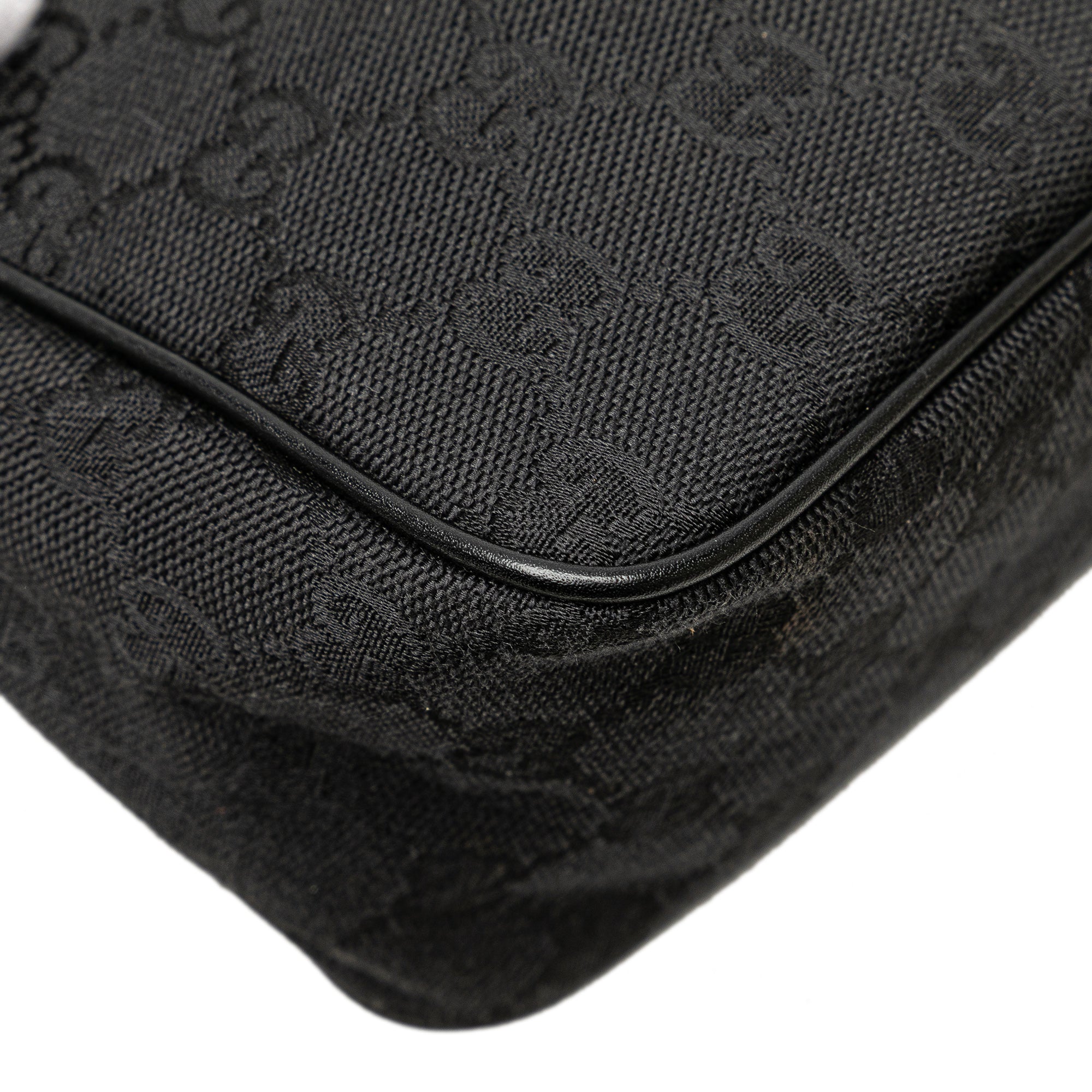 Luxclusif | Gucci | Pre-Owned GG Canvas Handbag | Black