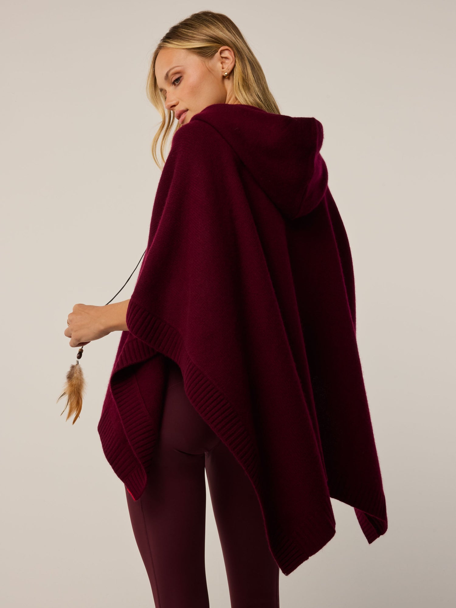 Women | Elu Hooded Poncho | Chablis