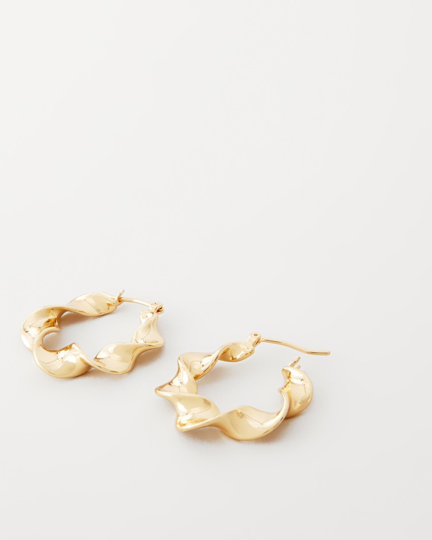 Color:Gold