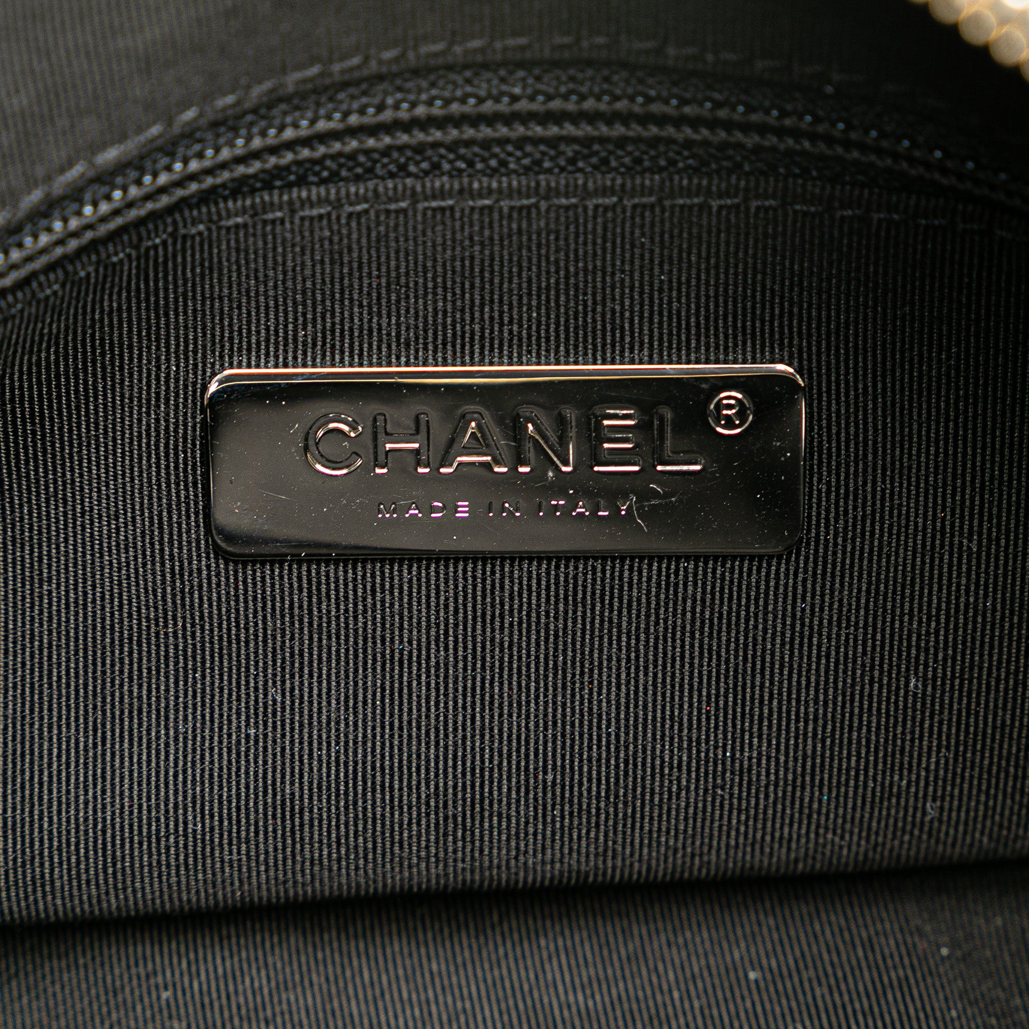 Chanel | Pre-Owned CC Quilted Lambskin Chain Camera Bag | Black