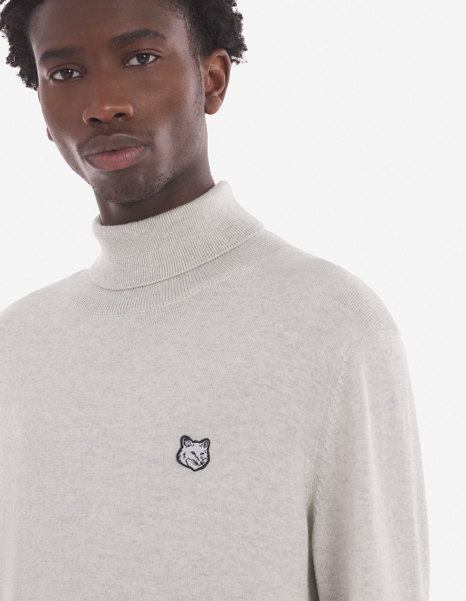 Mens | Bold Fox Head Patch Regular Turtleneck Wool Pullover | Light Grey Melange