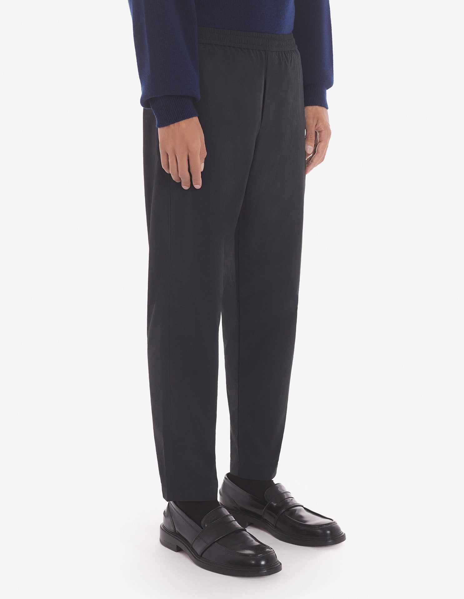 Mens | Bold Fox Patch Crispy Nylon Straight-Cut City Pants | Black