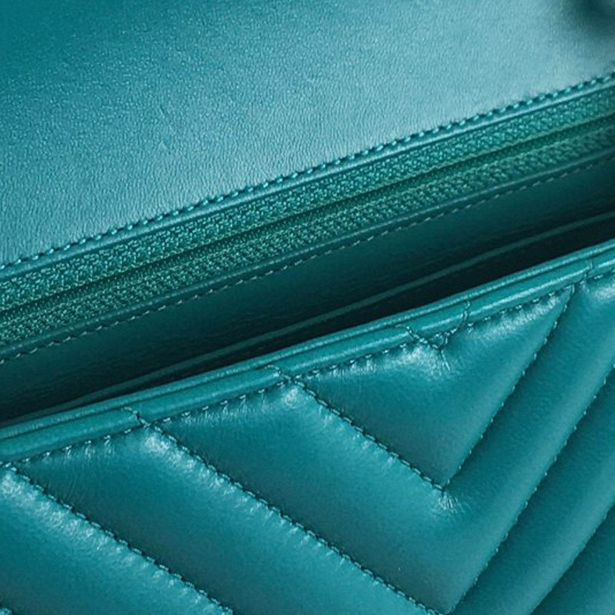 Chanel | Pre-Owned Mini Rectangular Chevron Lambskin Single Flap | Green