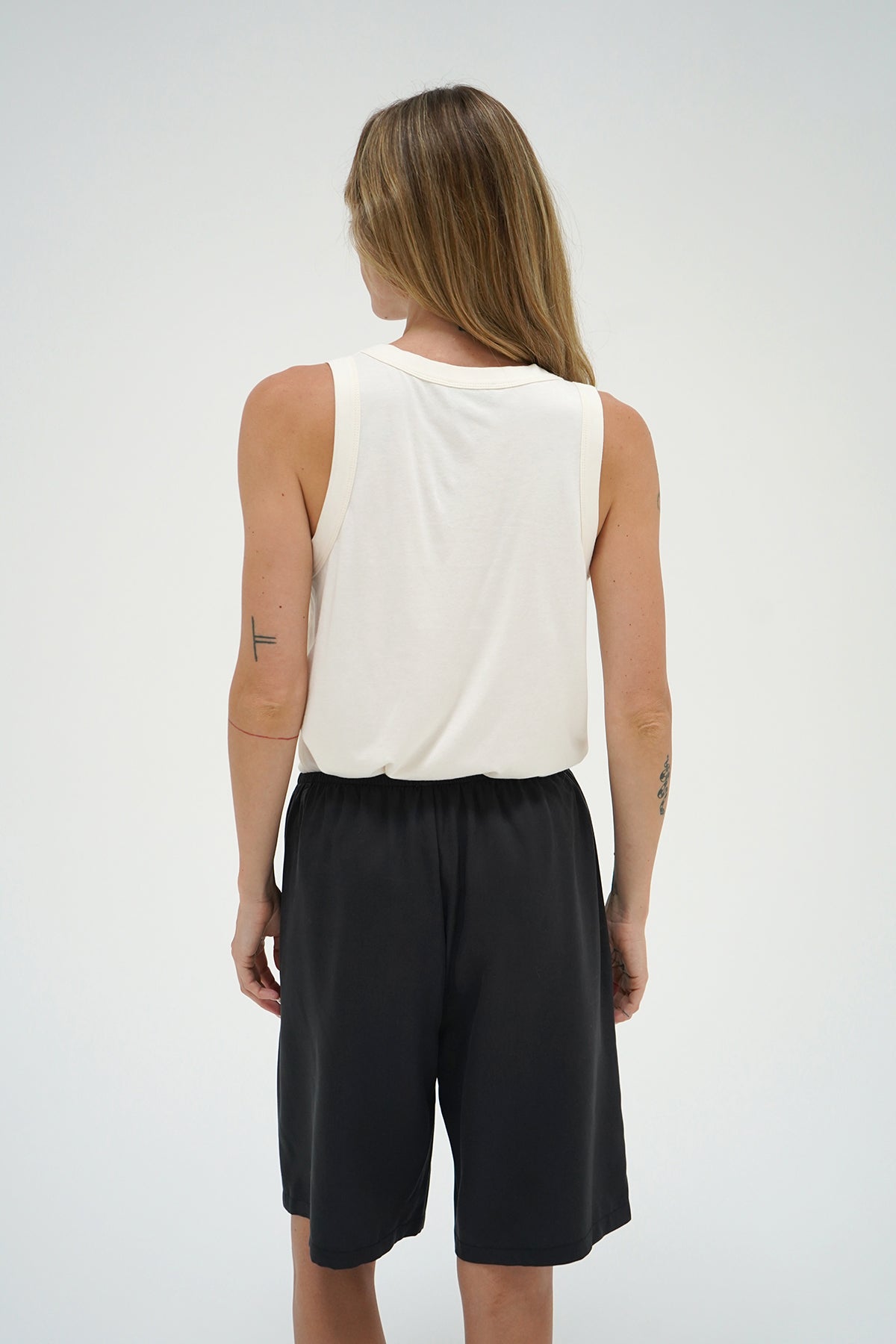 Women | Relaxed U Tank | Jet Stream