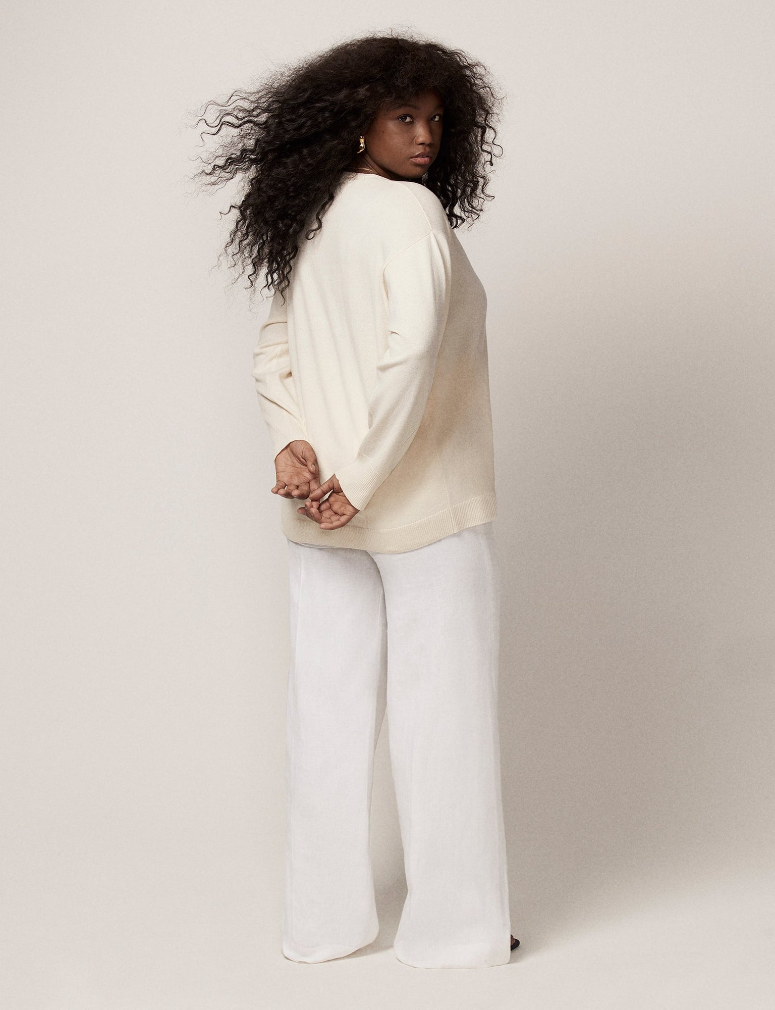 Women | Cashmere V Neck Sweater | Cream