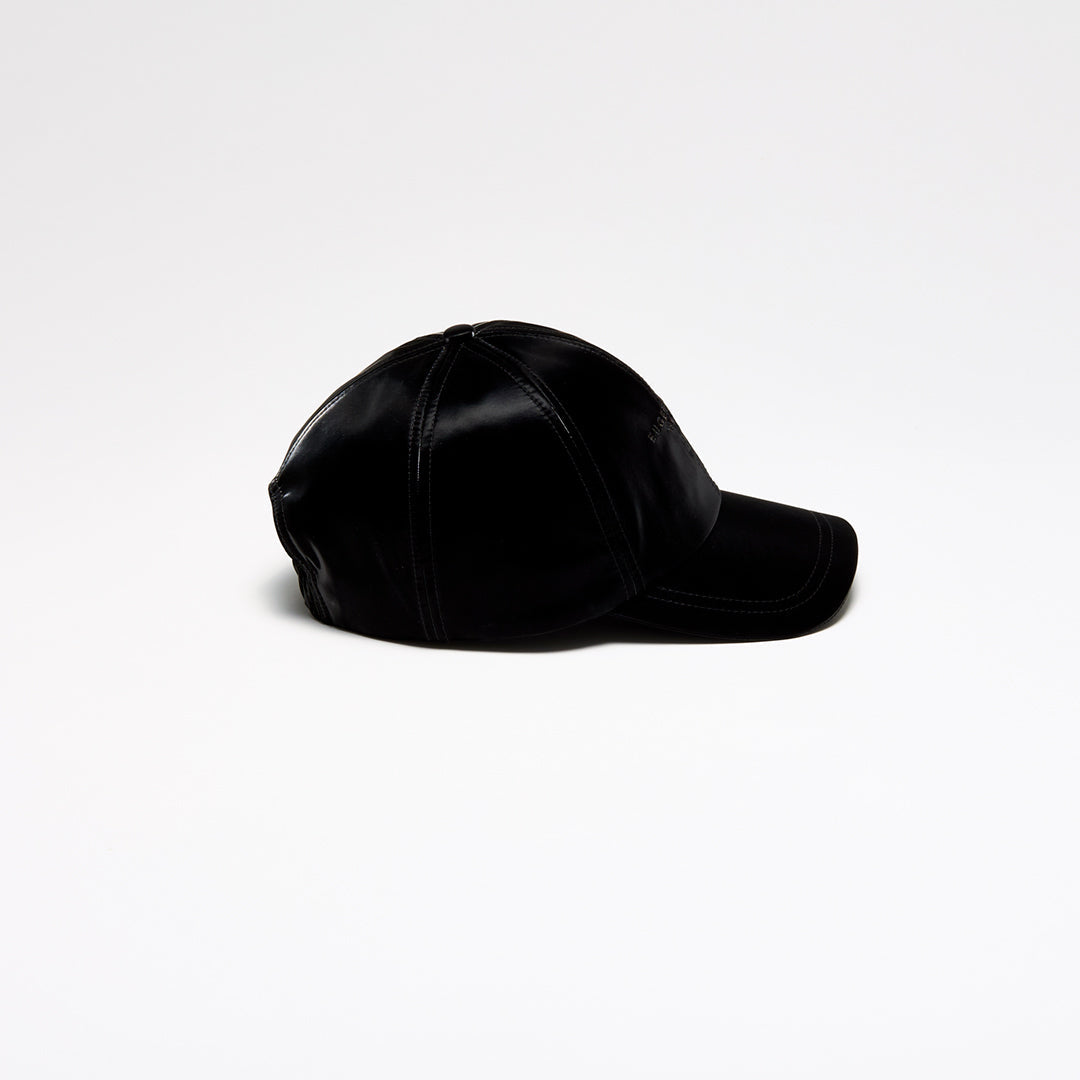 Lo in Black