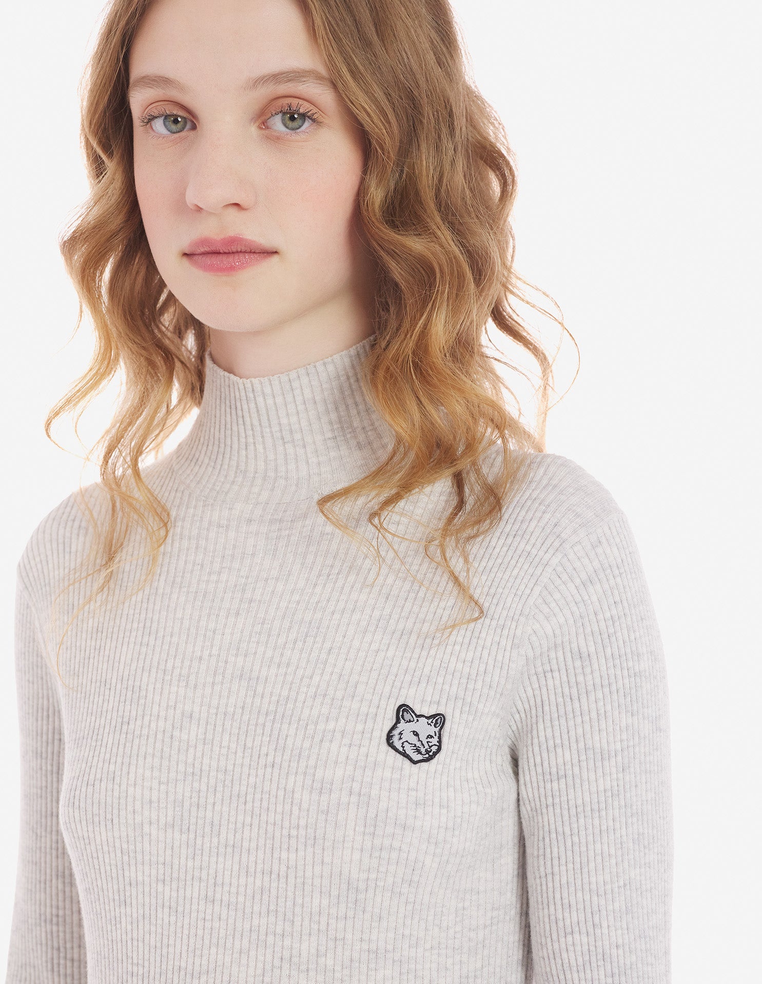 Womens | Bold Fox Head Patch Fine Ribbed Turtleneck Cotton And Wool Pullover | Light Grey Melange