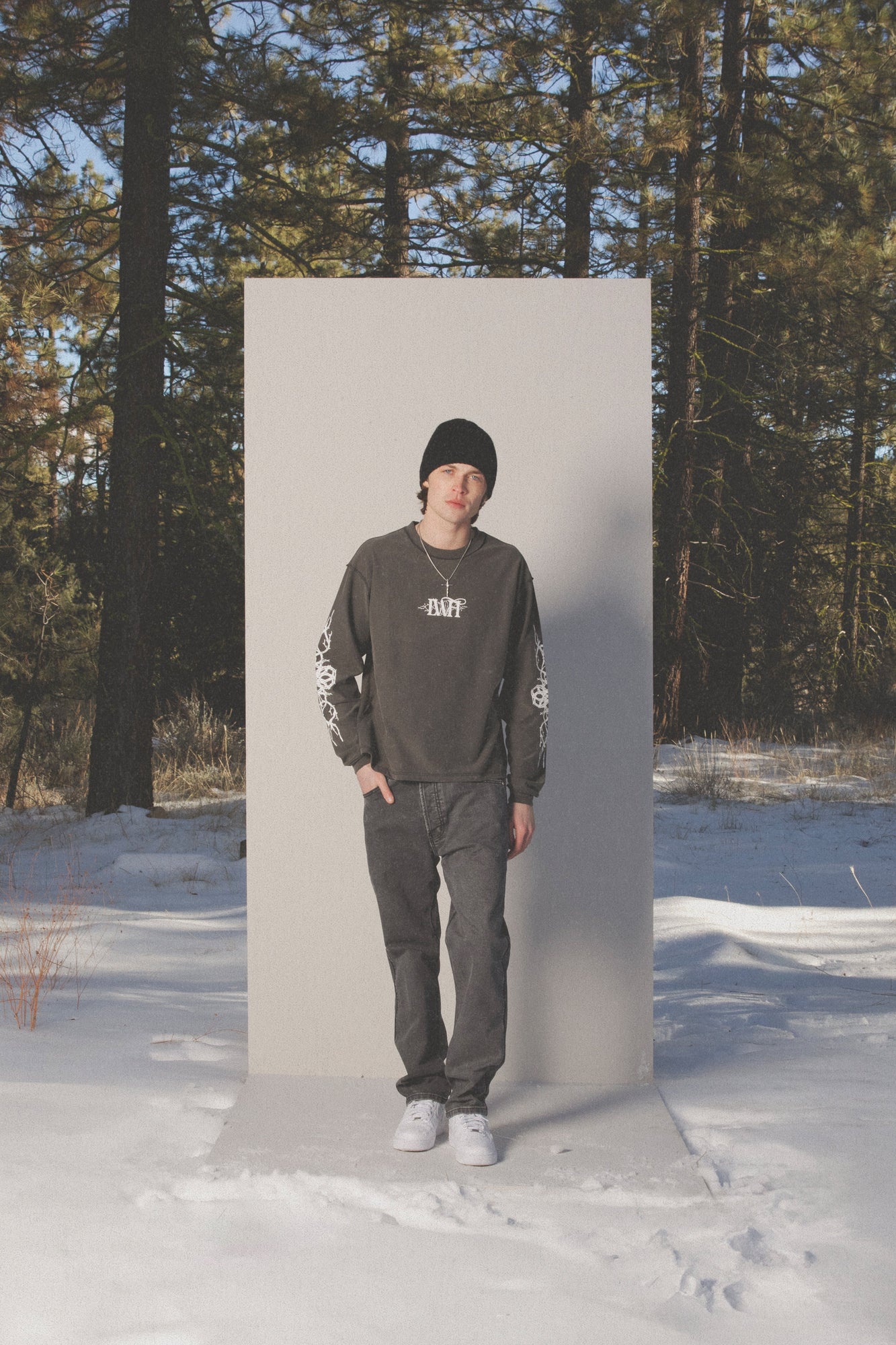 LWH Thorn Logo L/S Tee | Vintage Black