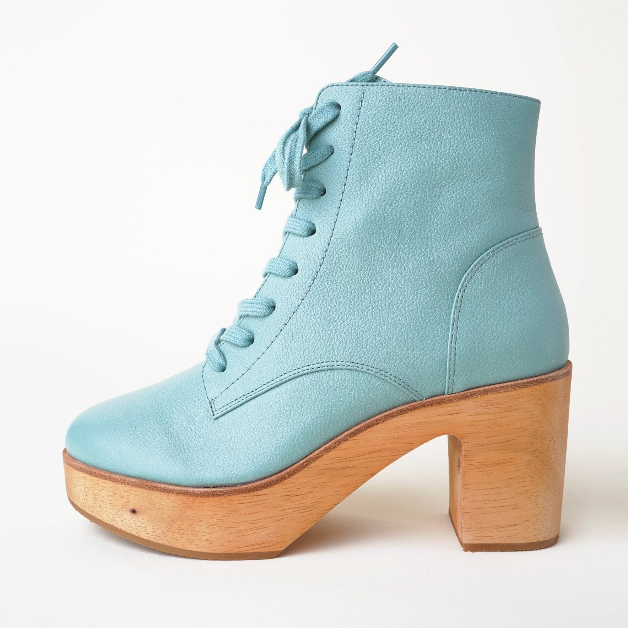 Lindy Clog Boot | Comet