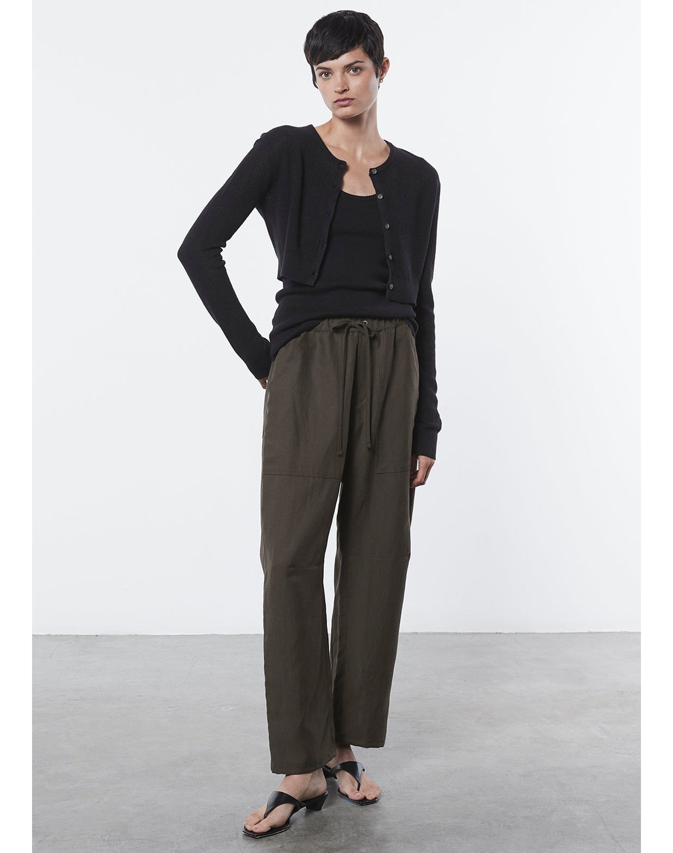 Linen Knit Strappy Tank | Black