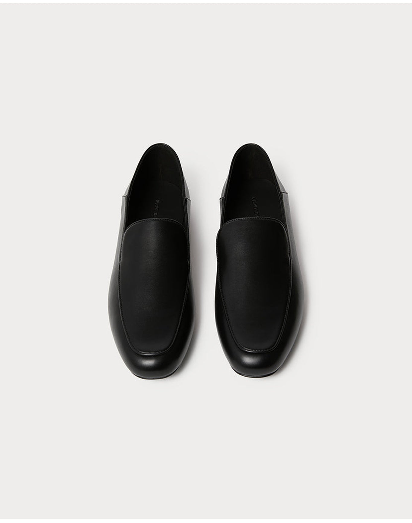 Loafer | Black