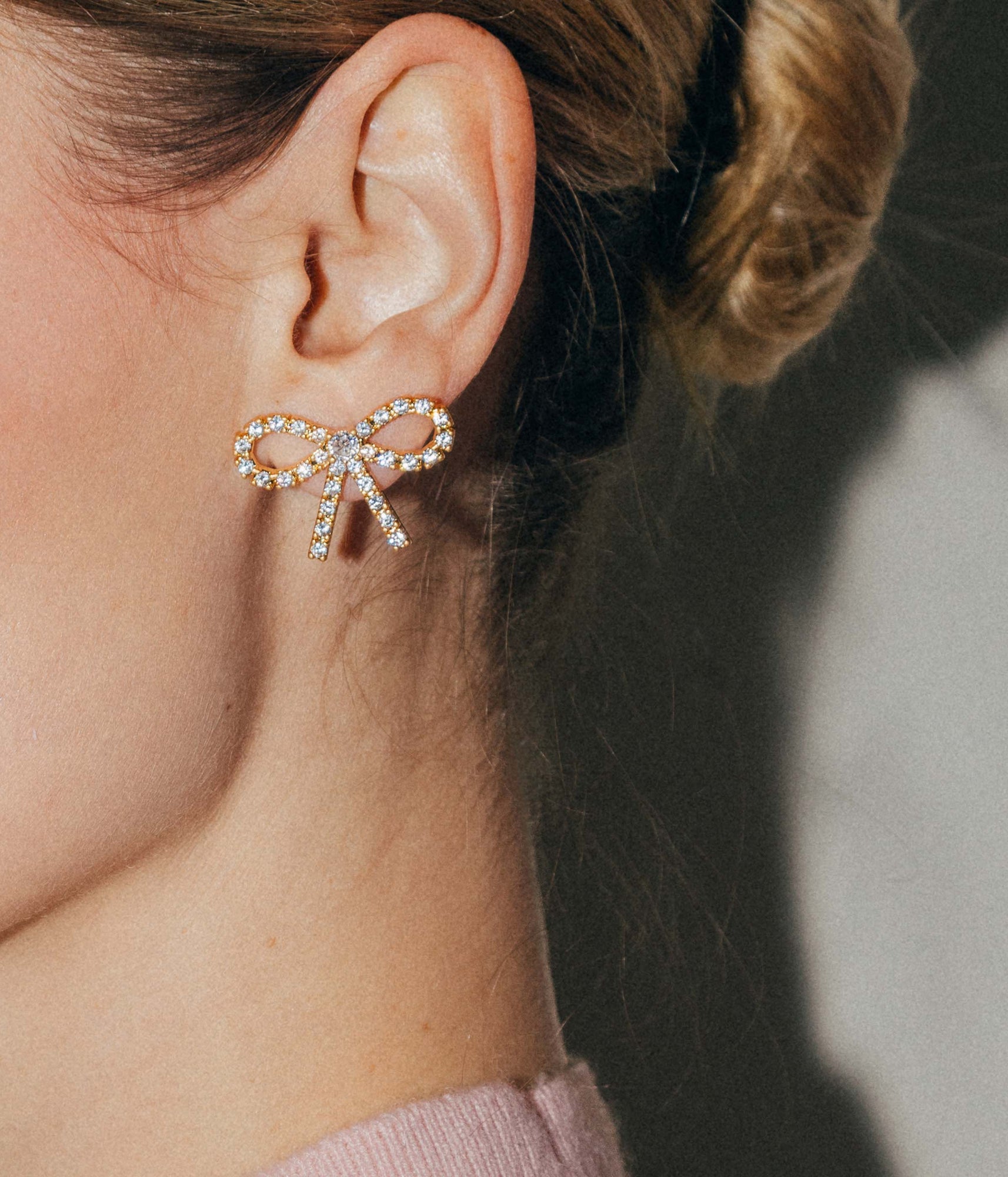 London Bow Earrings | Gold