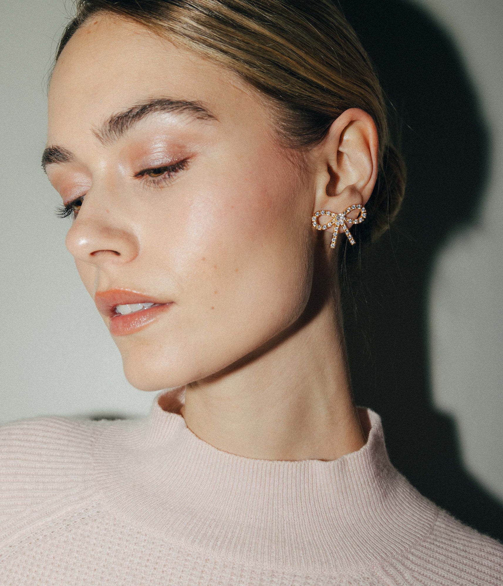 London Bow Earrings | Gold