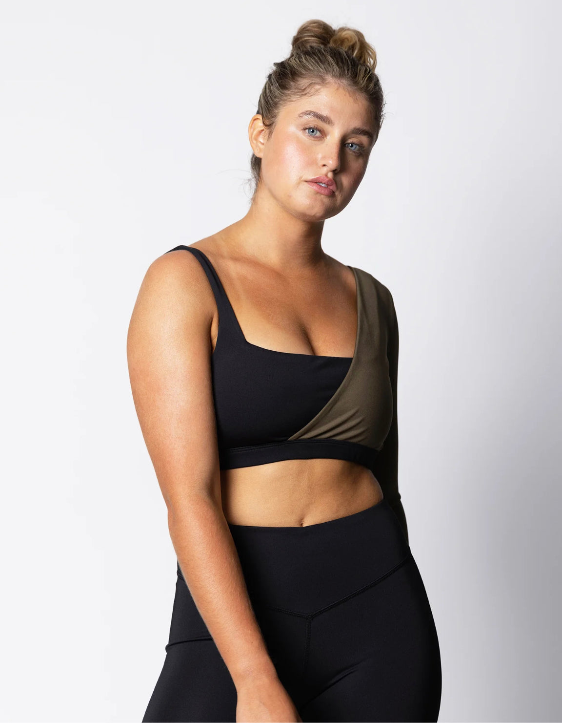 Long-Sleeve One-Shoulder Form Fit Bra II | Jet/ Army